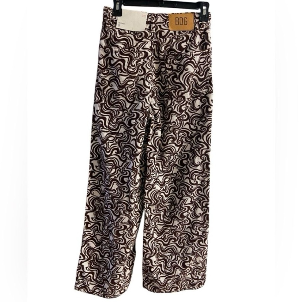 BDG Swirl Pattern Wide Leg Pants corduroy Sz 26 NWT - Picture 3 of 9
